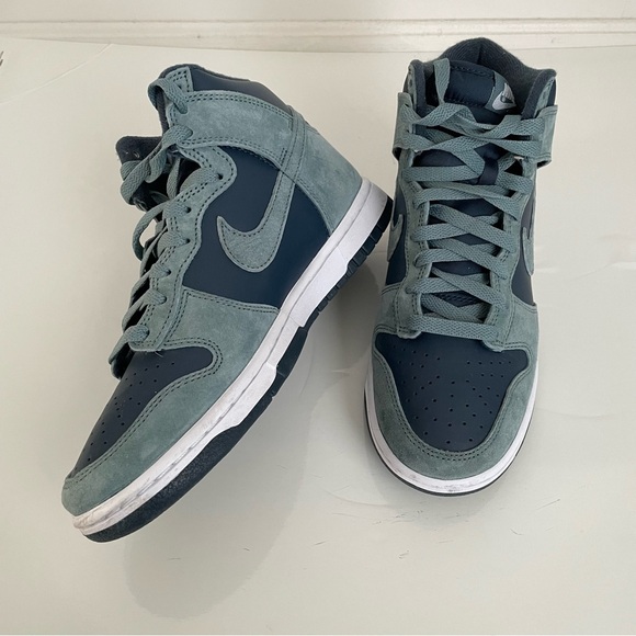 Nike Dunk High Retro PRM "Teal Suede" (Size 7M/8.5W) - Picture 12 of 17
